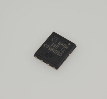 CSD18563Q5A 60V MOSFET 1.7mΩ RDS ((オン) 300A 速回電流 AEC-Q101 合格 優れた熱性能 D2PAK-7 パッケージ 自動車と電力用