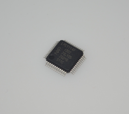 LPC1114FBD48/302 ARM Cortex-M0 32ビット MCU 50MHz CPU 32KB フラッシュ 8KB SRAM 12ビット ADC 42 GPIO UART/SPI/I2C 低電源 < 1μA ディープスリープ