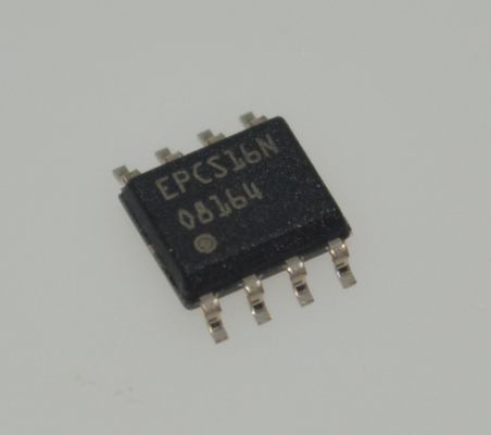 EPCS16SI8N 16Mb シリアルフラッシュ 低電力 高速 100MHz シングル 3.0V 電源 小型フォームファクタ FPGA コンフィギュレータ 信頼性と安全なデータストレージ