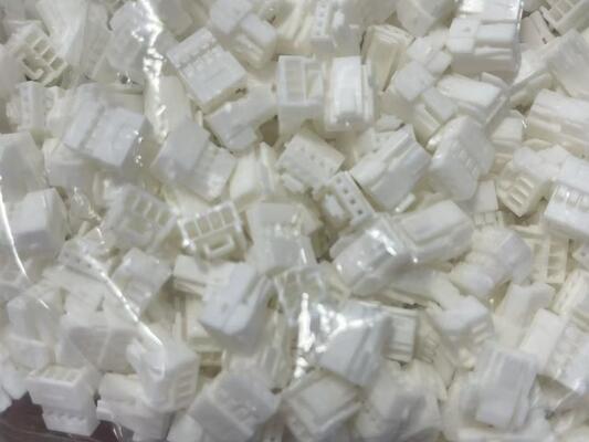 PARP-04V 4位置 2.0mmピッチコネクタハウジング PAシリーズ容器 クリップ終結 ポジティブロック コンパクト 3A 評価 100V AC ワイヤー-トゥ-ボードとLED照明