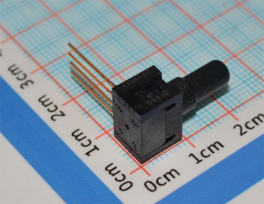 26PCFFA6G 6GHz RFコネクタ SMA 女性 50Ω インペデンス 金色 -65°C から +165°C IP67 評価