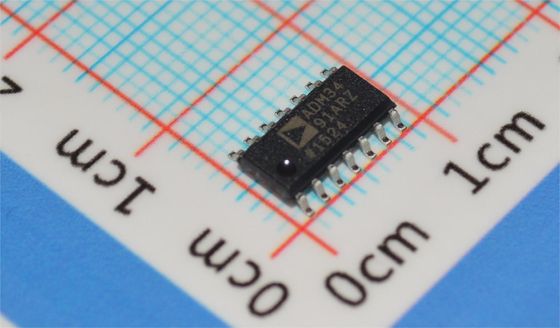 ADM3491ARZ: 3.3V RS-485 トランシーバー, 16Mbps, ±15kV ESD, 1/8 ユニットロード, SOIC-4, -40°C から +85°C