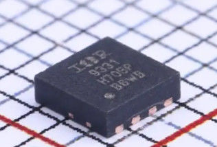 IRFHM9331TRPBF 30V デュアル N+P MOSFET 5.3A/3.7A 0.045Ω/0.075Ω Rds(on) DFN-10 175℃ AEC-Q101