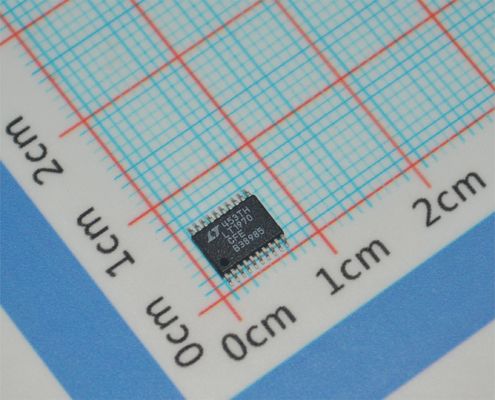 LT1970CFE ±500mA Power Op Amp 3V to ±15V Supply 1MHz Bandwidth 0.5μV/°C Offset Drift 20-TSSOP-EP -40°C to +85°C