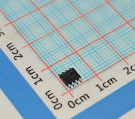 MAX3485EESA 3.3V RS-485/RS-422 Transceiver 10Mbps 1/8 Unit Load (256 Nodes) ±15kV ESD SOIC-8 -40°C to +85°C