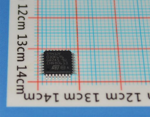 STM32F030K6T6 48MHz コルテックス-M0 MCU 32KB フラッシュ 4KB RAM 12ビット ADC 16 GPIOs LQFP-32 2.4-3.6V -40°C から +85°C 費用対効果
