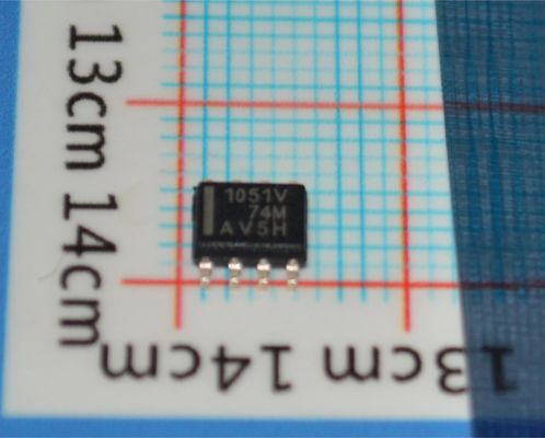 TCAN1051VDQ1 5V CAN FDトランシーバー 5Mbps 柔軟なデータレート ±58V 障害防止 1.8V-5V ロジック I/O SOIC-8 -40°C から +125°C AEC-Q100 グレード 1