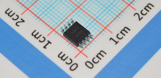 W25Q32JVSSIQ 32Mb SPIフラッシュ 104MHzクロック 100K消去サイクル SOIC-8 2.7-3.6V -40℃～+85℃