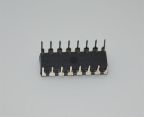 UC2846N 電流モードPWMコントローラ 500kHz, 8-40V 入力1A トーテムポール DIP-16 -40°Cから+85°C