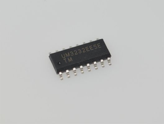 UM3232EESE 3V-5.5V RS-232トランシーバー 1Mbps 2Tx/2Rx ±15kV ESD SOIC-16 -40°C～+85°C