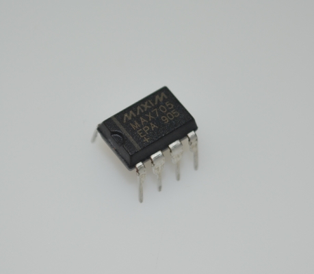 MAX705EPA マイクロプロセッサ 監督 4.65V 限界 200ms リセット パルス 5V 供給 DIP-8 -40°C から +85°C