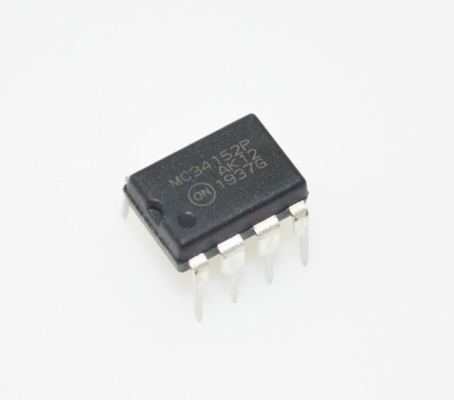 MC34152PG デュアルMOSFETドライバー 1.5A ピーク電流 12V-18V 供給 50ns 上昇/低下 DIP-8 -40°C から +85°C