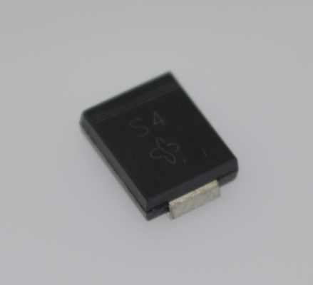 1N5819 ショットキーダイオード 1A/40V 低 VF (0.6V) 急速切換 高効率 低電源損失 DO-41 パッケージ -65°C から +125°C 範囲 極性保護とDC-DC変換器に理想的です