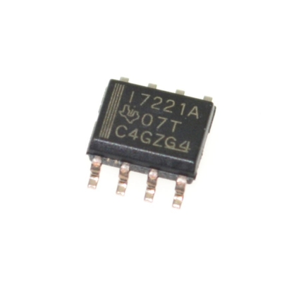 ISO7221ADR デジタルアイソレータ 1チャンネル 150Mbps 高速 3kVrms 絶縁 3.1ns 遅延 2.7-5.5V 広電圧 -40°C～+125°C SOIC-8 パッケージ