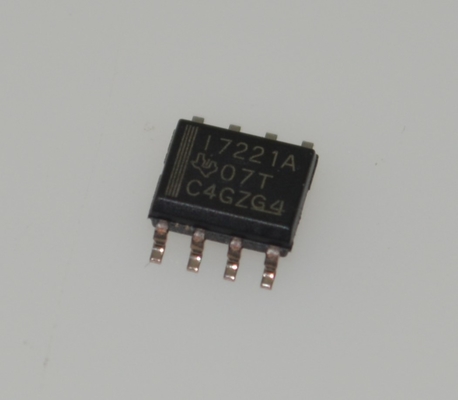ISO7221ADR デジタルアイソレータ 1チャンネル 150Mbps 高速 3kVrms 絶縁 3.1ns 遅延 2.7-5.5V 広電圧 -40°C～+125°C SOIC-8 パッケージ