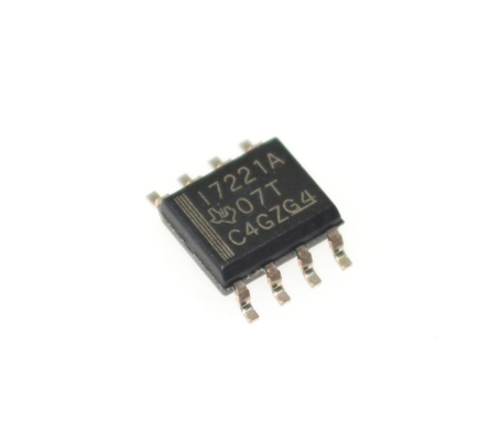 ISO7221ADR デジタルアイソレータ 1チャンネル 150Mbps 高速 3kVrms 絶縁 3.1ns 遅延 2.7-5.5V 広電圧 -40°C～+125°C SOIC-8 パッケージ