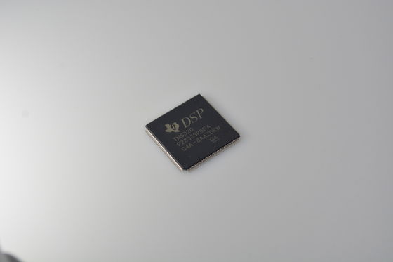 TMS320F28335PGFA フローティングポイントユニット 512KB フラッシュ 68KB RAM 16チャネル ADC CAN/SPI/I2C リアルタイム制御システムのための高性能 150MHz DSP