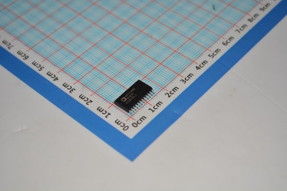 AD7712ARZ 24ビット Σ-Δ ADC 低ノイズオンチップ PGA 5V/3V 動作 高精度 柔軟なフィルタリング 精密感知のための低電力