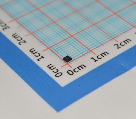 BQ294701DSGR-セル リチウムイオン保護具 超電圧/低電圧検出 2イオン 1μA 電流 3.6V-10V 範囲 1ms 応答 熱停止 and DSBGA パッケージ