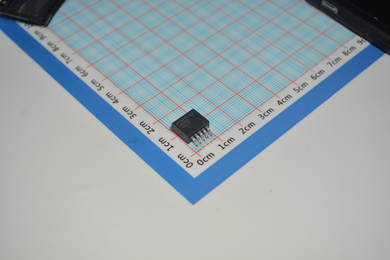 LM2595S-ADJ バック変換器 調節可能 1.23V-37V 出力 3A 負荷 150kHz 周波数 75% 効率性 熱保護 低脱出幅 4.5V-40V 入力 コンパクト TO-263 パッケージ