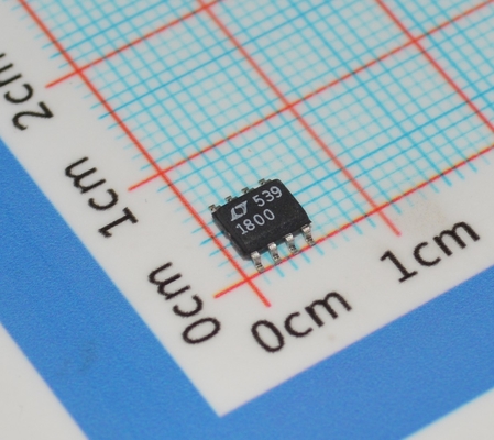 LT1800CS8#PBF オペアンプ 100MHz ゲイン帯域幅 450V/µs スルーレート 3.5nV/√Hz ノイズ 2.7-12.6V 電源 レール・トゥ・レール I/O 8ピン SOIC -40°C～85°C 低消費電力