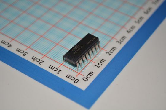 RCV420JP 精密度4-20mAループ電源受信機 0.1%精度 電圧出力オンチップ参照 堅牢な産業システムのための超低漂流とノイズ