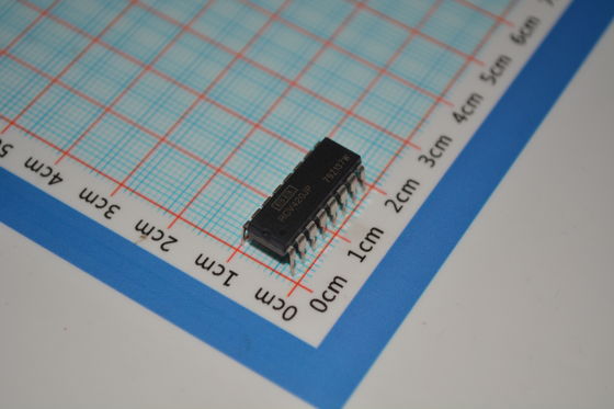 RCV420JP 精密度4-20mAループ電源受信機 0.1%精度 電圧出力オンチップ参照 堅牢な産業システムのための超低漂流とノイズ