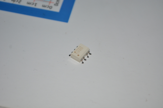 TLP350H 高速 1Mbps IGBT/MOSFET ゲートドライバ、0.7A/0.5A 出力、15kV/μs 耐性、5mA スレッショルド、5000Vrms 絶縁、コンパクトSO6パッケージのCMOS互換