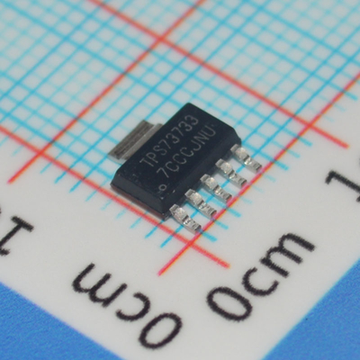 TPS73733DCQ 3.3V 1A 超低騒音 (30μVRMS) 高PSRR (75dB) と LDO 1% 正確さ 低脱出 (310mV) 活性化ピン 安定性 1μF セラミック電流/熱保護用 TO-263パッケージ