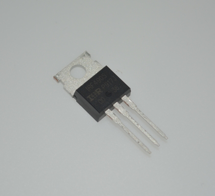 超低Rds ((オン) 0.02Ω IRF4905PBF Pチャンネル -55A -60V TO-220 パッケージ 高電流 頑丈 雪崩 定数論理レベル ゲート 低ゲート 充電 110nC 急速 切り替え 高電力効率