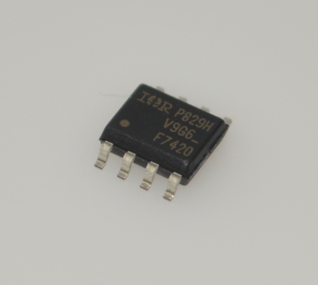 デュアルN+Pチャネル IRF7420TRPBF ±5.3A 20V SOIC-8 0.045Ω Rds(on) 1.8Vロジックレベル 高速スイッチング 高効率 電源管理 省スペース設計