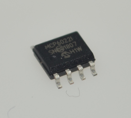 MCP6022-I/SN デュアルオプアンプ 2.7-5.5V 広電圧 10MHz 帯域幅 7V/μs スローレート 120dB CMRR 鉄道対鉄道 I/O 0.9mA 低電源 SOIC-8 パッケージ 工業級