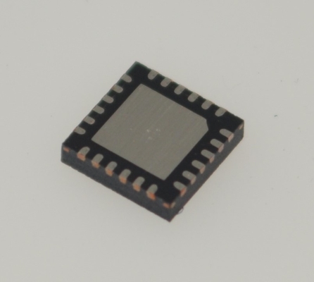 精密 ADS8634SRGER 16-bit 解像度 4-Ch 入力 超低電源 SPI 通信 2.7-5.5V チップ上での供給 コンパクト 24-QFN 工業用