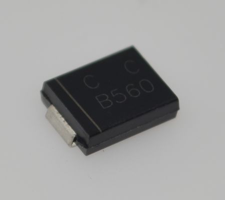 CDBC560-G 560Ω@100MHz コモンモードチョーク 高電流定格 広温度範囲 低DCR 優れたEMI抑制 RoHS対応 コンパクト設計 電源およびデータライン保護