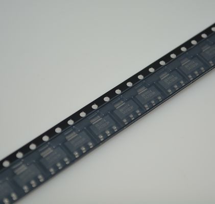 REG1117-3.3 超低ドロップアウト高精度 3.3V 電圧レギュレータ、1A 出力電流制限、熱保護、および小型パッケージでのイネーブル