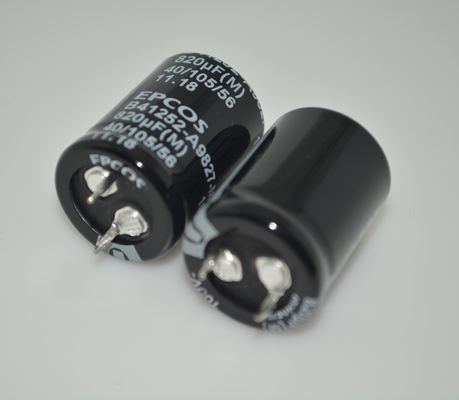 B41252A9827M000 EPCOS/TDK 820nH フェライトコアインダクター 10% 許容性 7.8A 飽和電流 9.5A 熱電流 -55°C から +150°C RoHS 適合 自動車グレード AEC-Q200 認定