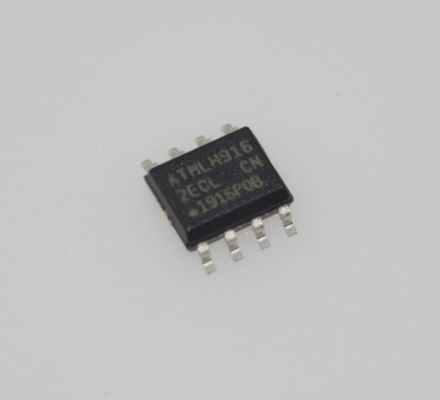 AT24C256C-SSHL-T 256Kb I2C EEPROM、1.7V-5.5V電圧、1MHz速度、64バイトページ、ハードウェアプロテクト、>100万サイクル、100年保持、工業用温度、グリーンSOIC