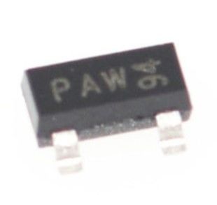 PMEG4005CT 超低 VF 1.22V 高効率 40V/70A スコットキーダイオード 双中心ピン AEC-Q101 合格 ハロゲンフリー RoHS 対応 トー-220AB パッケージにおける優れた熱性能