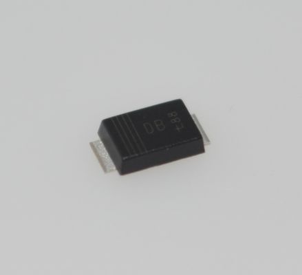 超低Vf PMEG6030EVPX 60V 3A スコットキーバリア直す器 AEC-Q101 合格 高効率 <1μA 低IR ハロゲンフリー SOD128 自動車および産業用フラットプラスチックパッケージ