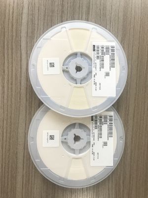 ミニ 2.7pF 0402 MLCC 高電圧 50V C0G/NP0 安定性 高Q 低損失 自動車および産業用用のハロゲンフリーテープ&ロールパッケージング