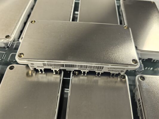BSM150GT120DN2 1200V/150A IGBT モジュール 低 VCE (sat) 高速スイッチング 低損失 内蔵 NTC 隔離基板 工業用 重量モーター駆動装置 工業用UPS
