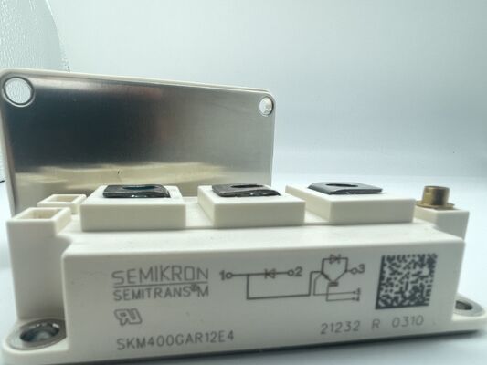 SKM400GAR12E4 1200V 400A IGBT モジュール 低VCE (sat) 高短回路強度 低スイッチ損失 高隔離 産業用 ソーラーインバーターおよび高電力UPS用