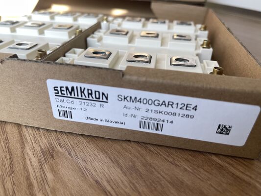 SKM400GAR12E4 1200V 400A IGBT モジュール 低VCE (sat) 高短回路強度 低スイッチ損失 高隔離 産業用 ソーラーインバーターおよび高電力UPS用
