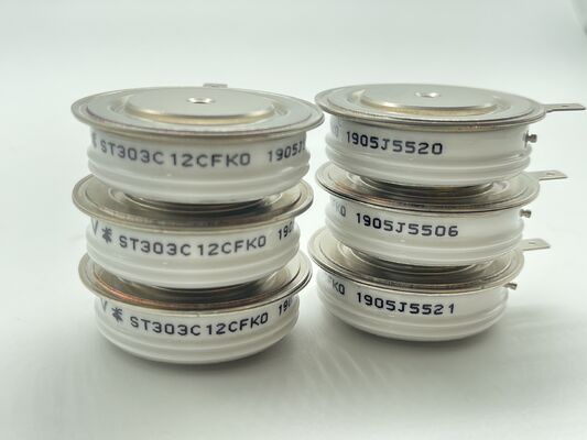 ST303C12CFK0 1200V 300A ハーフブリッジモジュール 低VCE (sat) 低損失 短回路強度 モーター駆動および産業インバーター用 NTC統合