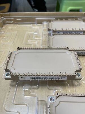 7MBR100VN120-50 1200V 100A PIM モジュール 統合式直定器とインバーター 低損失 高隔離 組み込み NTC コンパクト パッケージ 産業用モータードライブとUPS