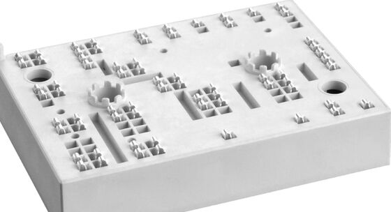 35ACC12F4V1 12V 3.5A 自動車用 PNP トランジスタ 低 VCE (sat) 250mV 高電流増強 SOT-223 パッケージ AEC-Q101 車両の負荷切り替えとモーター制御に適格