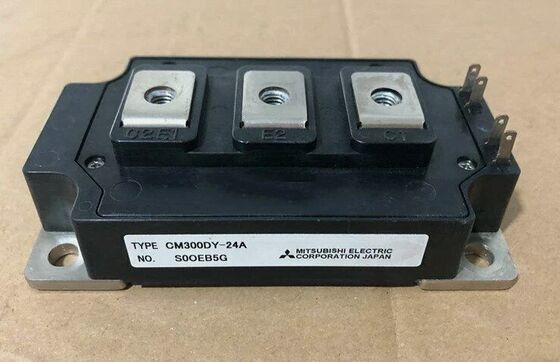CM300DY-24A 1200V 300A デュアル IGBT モジュール 低 VCE(sat) 2.7V 低スイッチング損失 高短絡耐量 高絶縁 重工業用ドライブおよび UPS 用