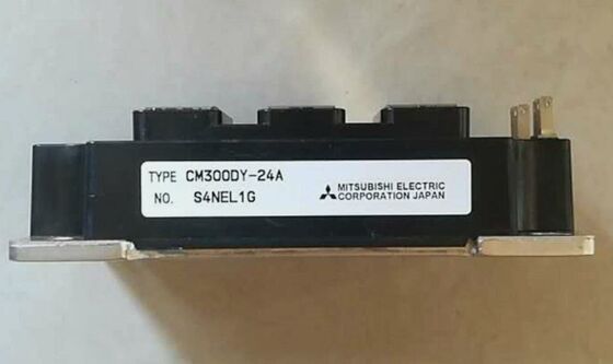 CM300DY-24A 1200V 300A デュアル IGBT モジュール 低 VCE(sat) 2.7V 低スイッチング損失 高短絡耐量 高絶縁 重工業用ドライブおよび UPS 用