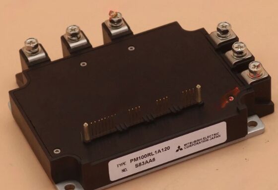 PM100RL1A120 1200V 100A IPM 5代目 CSTBTTM 低 VCE (sat) 1.75V 統合ドライブ 短回路保護 超時検知エラー出力 ドライブ用 UL認定