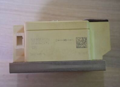 SKKE600/16 1600V 600A 単一ダイオードモジュール 超低VF 1.5V 高サージ電流 22kA SEMIPACK4 絶縁ベース 優れた放熱性 高信頼性 整流器および溶接用UL認証